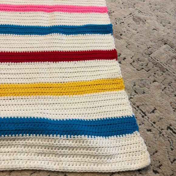 Handmade VTG White Pink Yellow Blue Afghan Blanket Soft Retro 34 in x 35 in - Picture 4 of 6